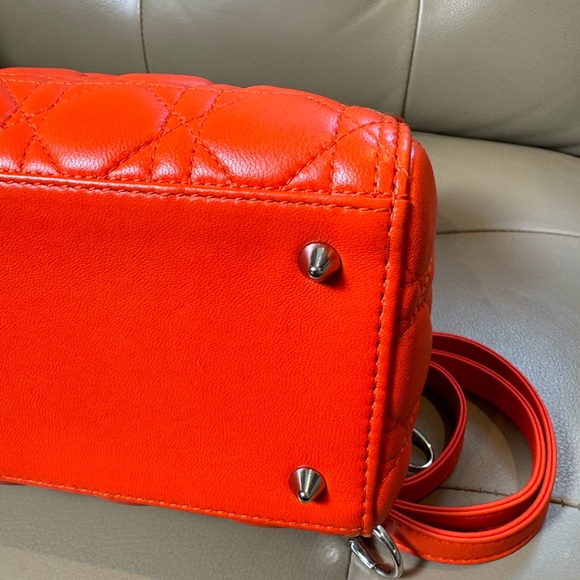 Sold x Christian Dior classic Lady Dior medium - Picture 8 of 14